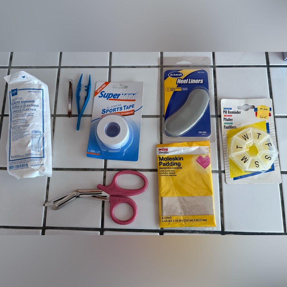 Emergency Preparedness First Aid Kit Supplies Bundle